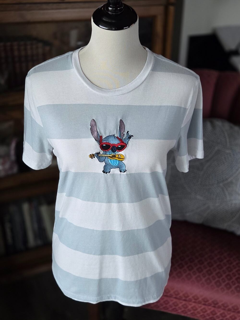 Disney Stitch Embroidered Striped T-Shirt Small S Blue White Graphic Tee Lilo